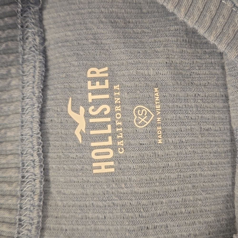 Light Blue Ribbed Sweater - Picture 3 of 3